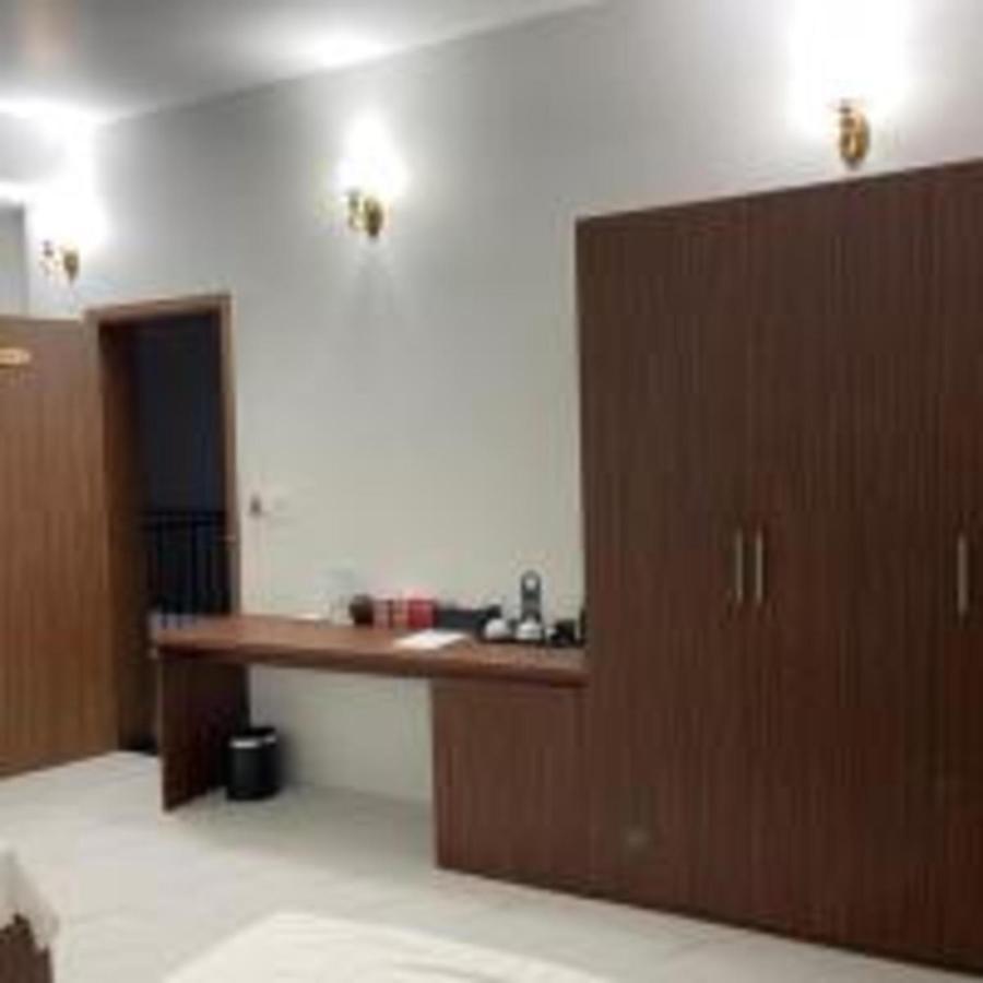 Duc Luu Quang Hotel Binh Thuan Tuy Phong Exterior foto